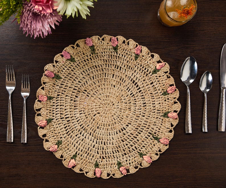 Tulip Floral Placemats – Hand-Crocheted Raffia Palm Floral Placemats – Spring Table Decor